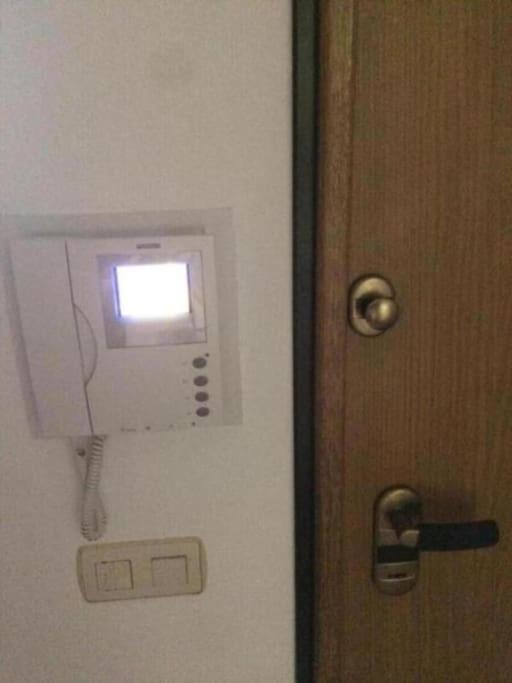 Apartamento Comodo Y Espacioso Con Parking Valência Exterior foto